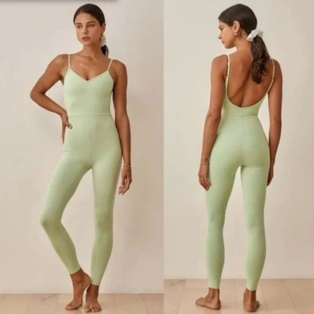 NWOT Reformation Emmy Ecostretch Jumpsuit Limon Size Small Workout Open Back